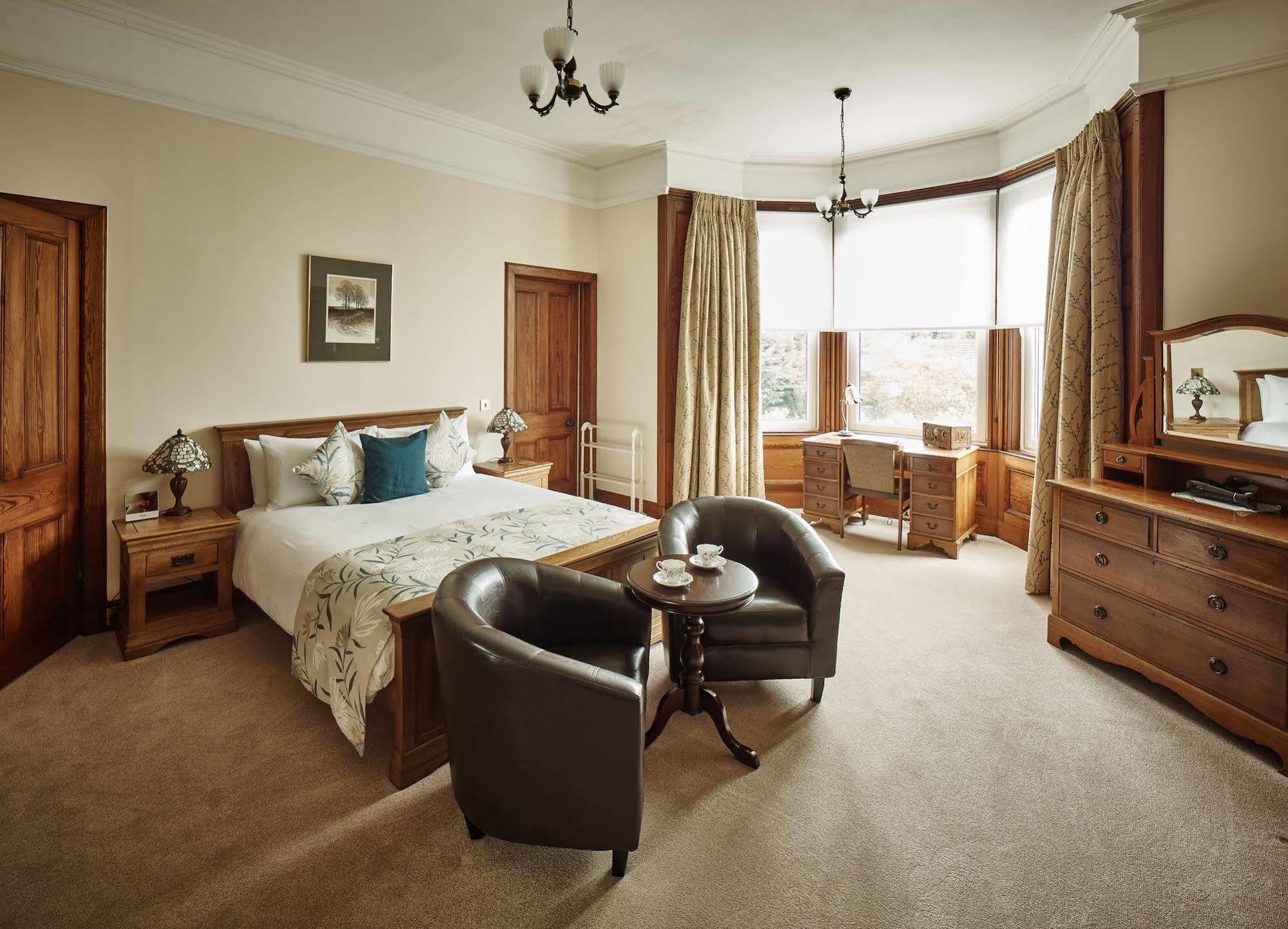 Tali Ayer Bed & Breakfast Nairn Bagian luar foto
